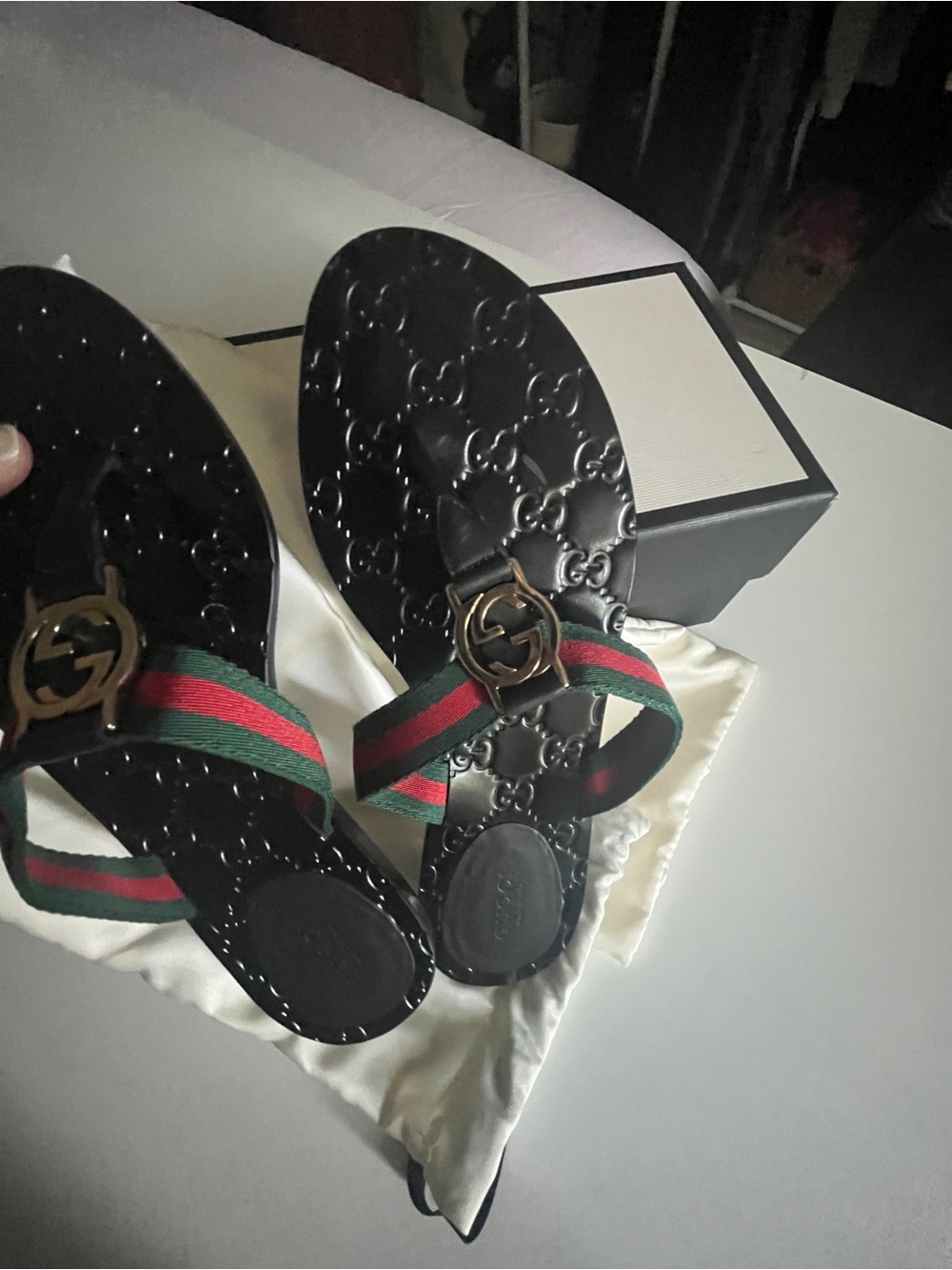 Gucci size 38 Women’s Sandals with Gold Tone GG Logo. Box and dust bags included - Picture 6 of 9